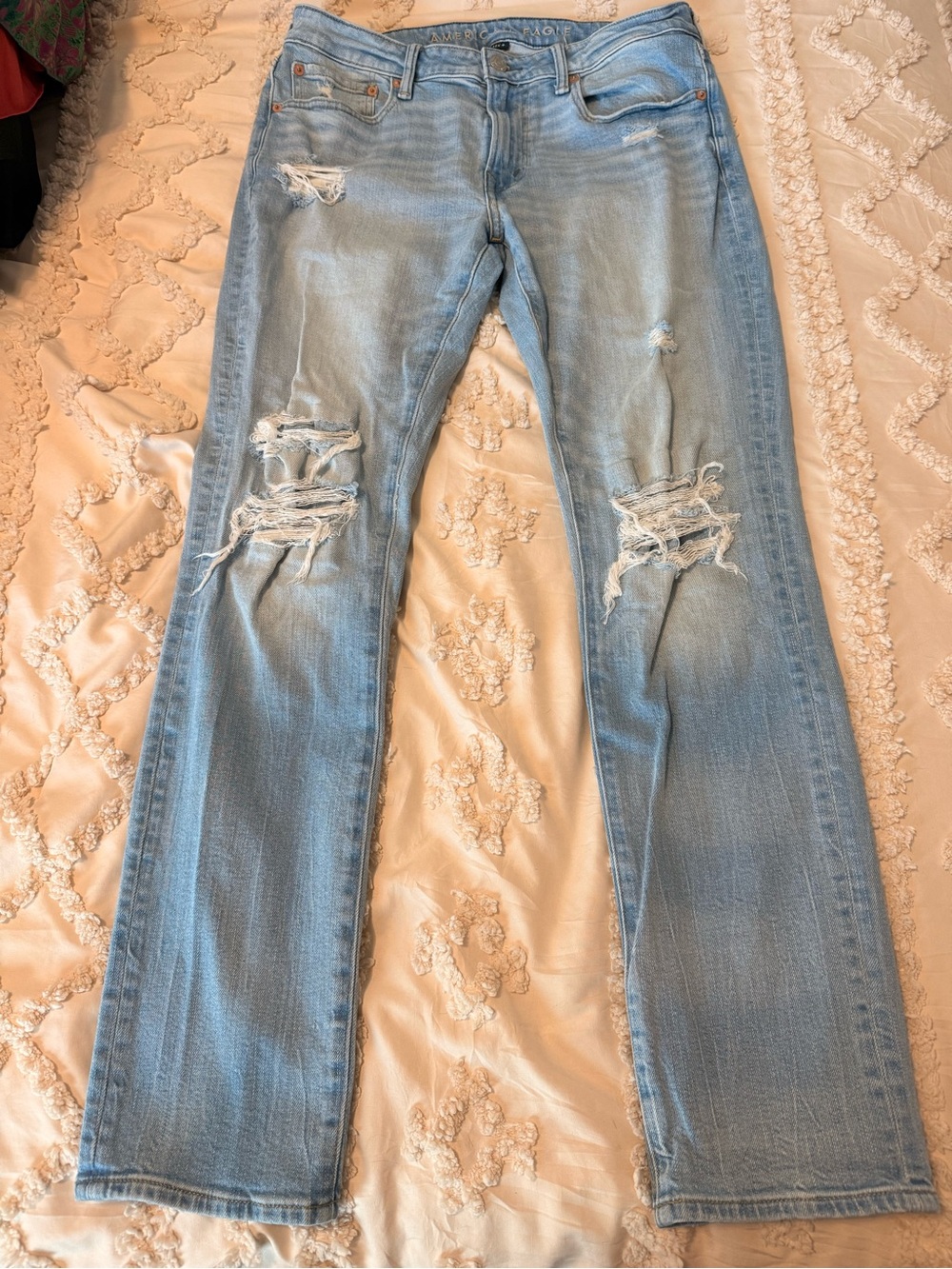 American Eagle Outfitters Light Blue Slim Men's Jeans with Knee Rips